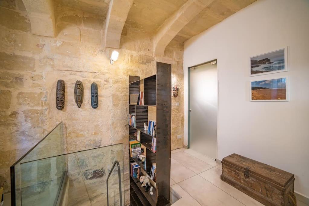 Ta- The Artist Apartment Валета Екстериор снимка
